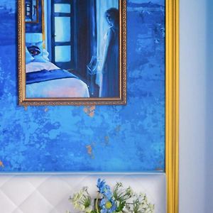 Blue Queen Room